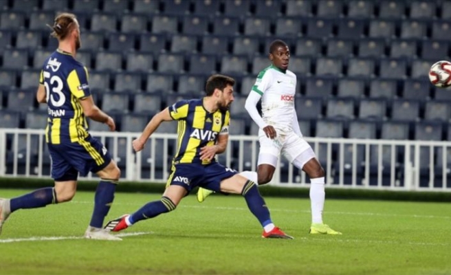 Fenerbahçe Giresunspor'u tek golle geçti