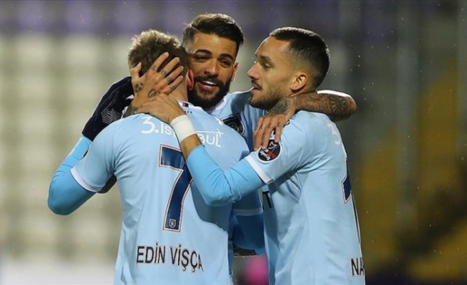 Medipol Başakşehir 3 puanı tek golle aldı