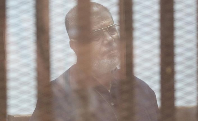 Mursi'ye yargı zulmü devam ediyor
