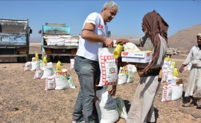 Sadakataşı Derneği Yemen'de gıda ve hijyen ürünleri dağıttı