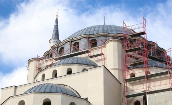 Balkanlar'ın en büyük camisi yıl sonu ibadete açılacak