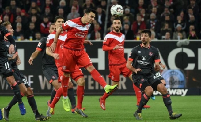 Fortuna Düsseldorf, Kaan Ayhan'ın golüyle kazandı