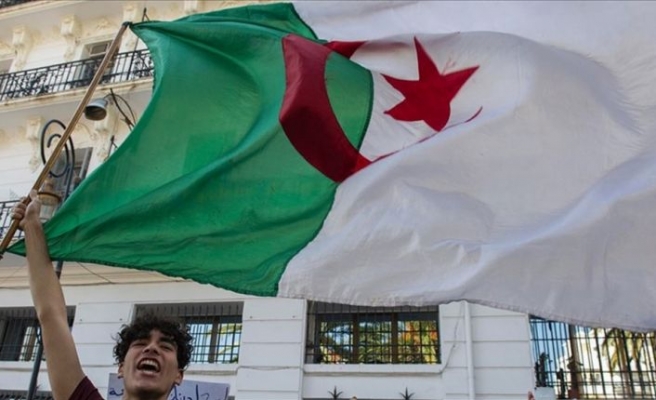 Cezayir'de muhalefetten yeni yol haritası