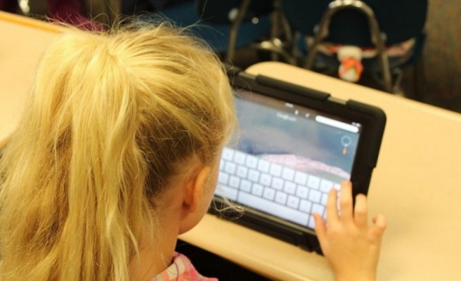 Çocuklar için internetteki yeni tehlike: Siber uşaklaştırma