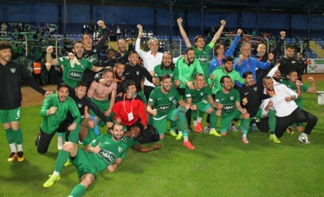 Spor Toto 1. Ligin şampiyonu Denizlispor