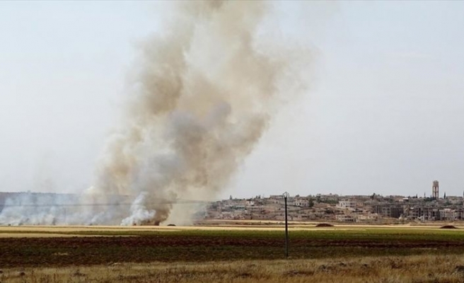 Tel Rıfat'taki YPG/PKK'lılar Bab'daki sivillerin tarım arazilerini yaktı