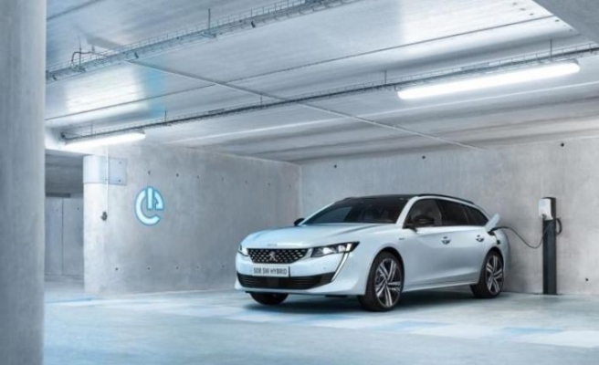 Peugeot'dan yüksek verimli şarj edilebilir hibrit modeller