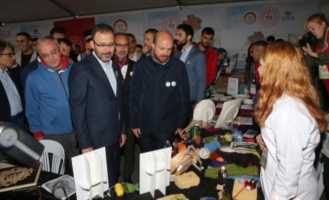 Bakan Kasapoğlu Etnospor Kültür Festivali'ni gezdi