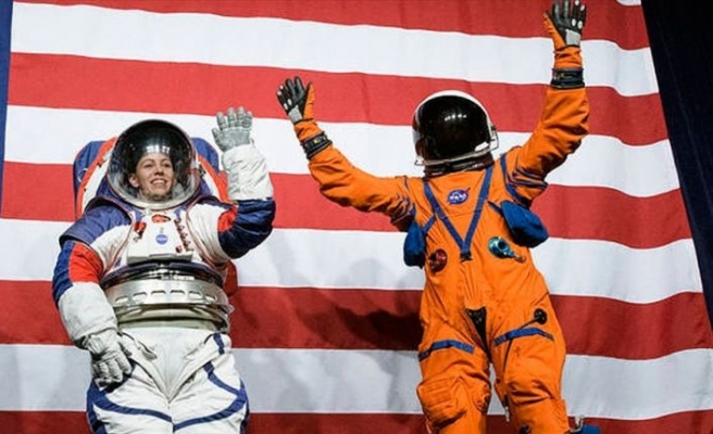 NASA yeni nesil uzay giysisi tasarımlarını tanıttı