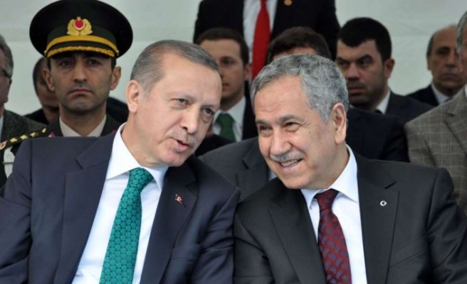 Cumhurbaşkanı Erdoğan'dan, Arınç'a cevap 'Esefle Karşıladım'
