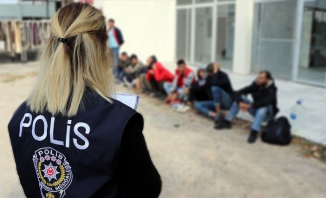Düzensiz göçle İstanbul'a gelen 42 bin 888 kişi geri gönderildi