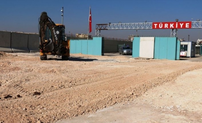 'Tel Abyad Sınır Kapısı Suriye ile Türkiye arasında gönül köprüsü olacak'