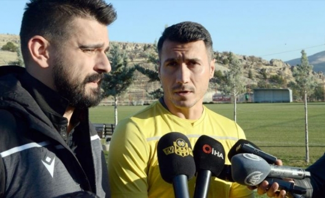 Yeni Malatyasporlu Jahovic: Fenerbahçe maçını kazanıp, üst sıraları zorlayacağız