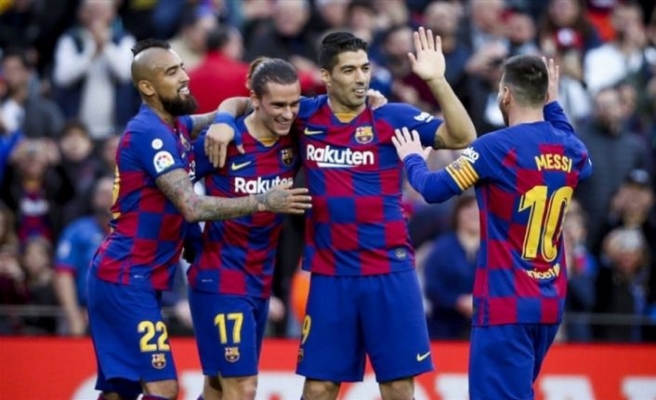 Barcelona, Deportivo Alaves'i evinde 4-1 yenerek liderliğini korudu