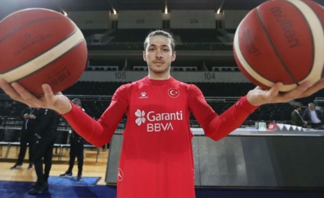 A Milli Basketbol Takımı'nda Şehmus Hazer aday kadrodan çıkarıldı