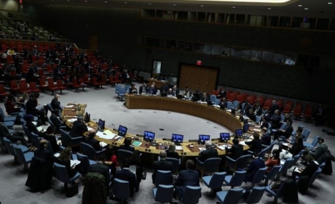 Libya'da ateşkes talep eden BMGK kararı kabul edildi