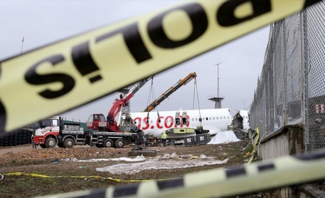 Uçak kazası soruşturmasında kabin görevlilerinin ifadesi alındı