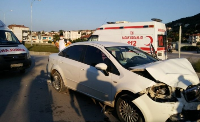 Bilecik’te otomobil ile ambulans çarpıştı: 1 yaralı