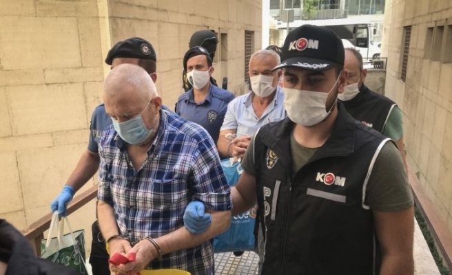 Bursa'daki FETÖ operasyonunda yakalanan 14 kişi adliyeye sevk edildi