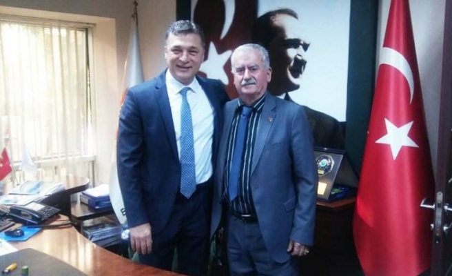 Erdek'in yeni belediye başkanı Hasan Yapakçı oldu