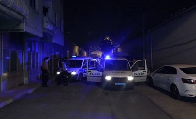 Bursa'da bekçi ve polislere zorluk çıkaran 4 kişi gözaltına alındı