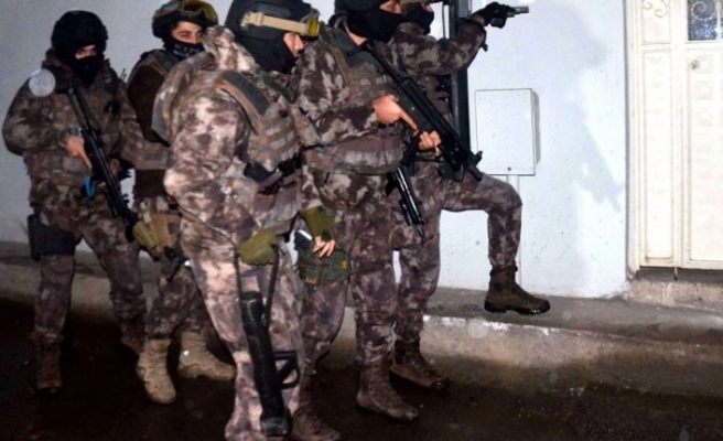 Bursa’da terör örgütü PKK propagandası yaptığı iddia edilen 8 kişi yakalandı