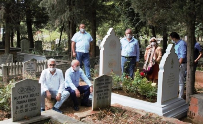 Prof. Dr. Ahmet Haluk Dursun Kocaeli'deki mezarı başında anıldı