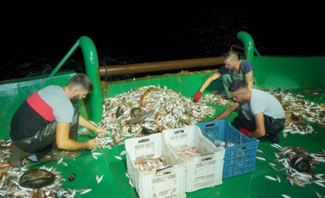 Balıkesir'de balıkçılar “Vira bismillah“ dedi