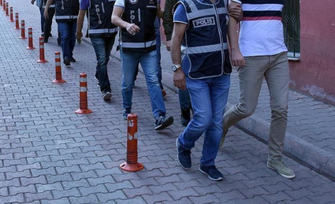 Bursa merkezli FETÖ operasyonunda 12 şüpheli yakalandı