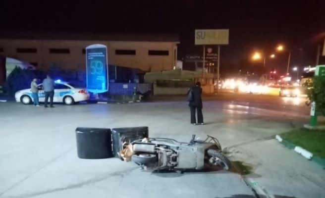 Bursa'da devrilen motosikletin sürücüsü ağır yaralandı