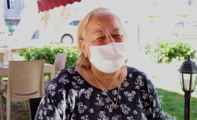 Edirne'de Kovid-19 denetimlerinde 70 yaşındaki Gülay Yıldırım'dan maske takmayanlara sitem: