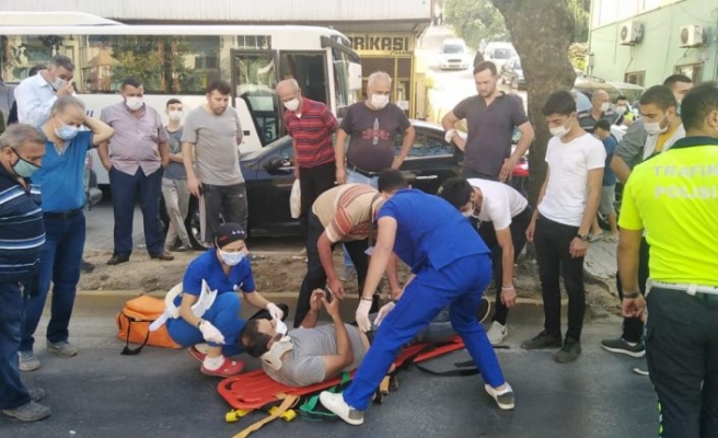 Kocaeli'de tırın çarptığı minibüsteki 4 kişi yaralandı