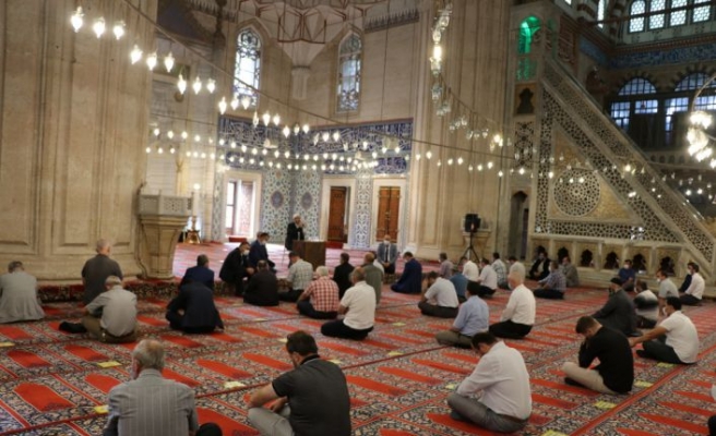 Selimiye Camisi'nde din görevlileri için Kovid-19 bilgilendirme toplantısı düzenlendi