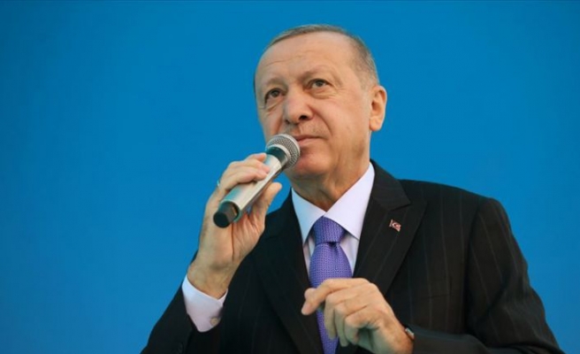 Cumhurbaşkanı Erdoğan: İzmir'de evleri yıkılan vatandaşlarımıza yenilerini yapıp teslim edeceğiz