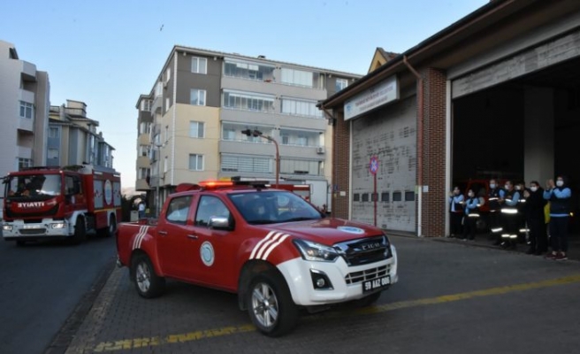 İzmir'den dönen Tekirdağ arama kurtarma ekibi alkışlarla karşılandı