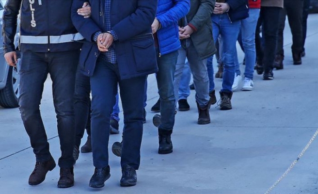 Diyarbakır'da terör örgütü PKK/KCK'ya yönelik soruşturmada 26 öğretmen gözaltına alındı