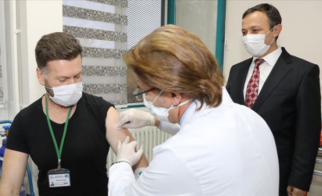 Erciyes Üniversitesi'nde geliştirilen Kovid-19 aşı adayında ilk doz uygulandı