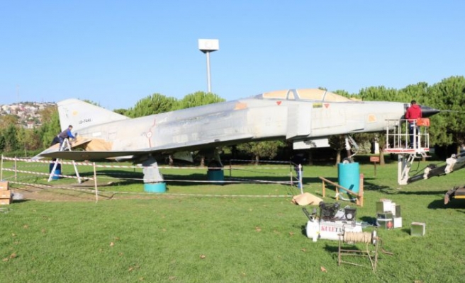 Şehidin anısını yaşatmak için parka yerleştirilen F-4 bakıma alındı