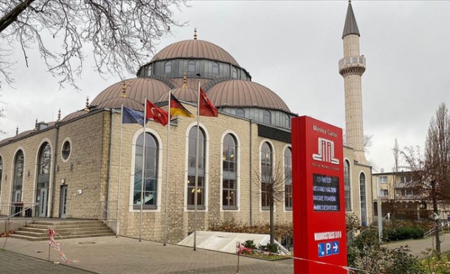 Almanya'da camiye İslamofobik içerikli mektup gönderildi