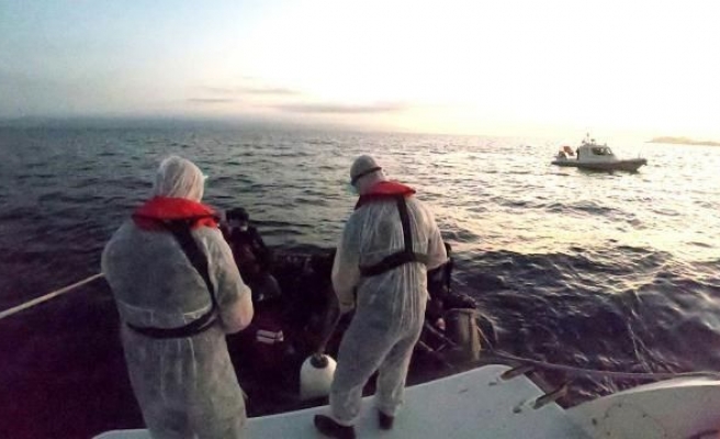 Balıkesir'de Türk kara sularına itilen 37 sığınmacı kurtarıldı