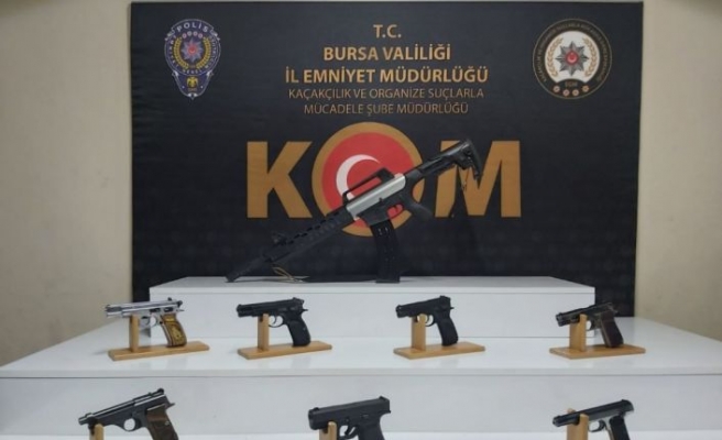 Bursa ve Ankara'da suç örgütüne yönelik operasyonda yakalanan 13 şüpheli tutuklandı