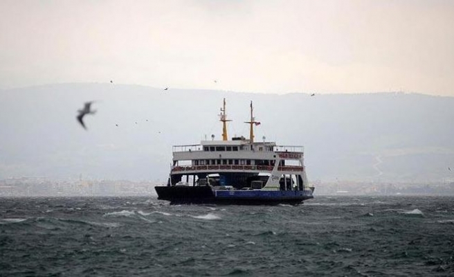 Gökçeada ve Bozcaada'da feribot hattında yarınki seferler iptal edildi
