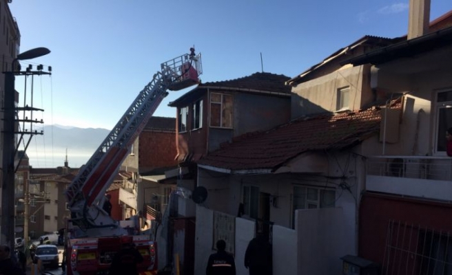 Kocaeli'de evde çıkan yangında yaralanan çocuk öldü