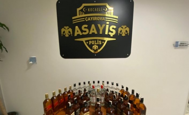 Kocaeli'de 45 şişe sahte içki ele geçirildi