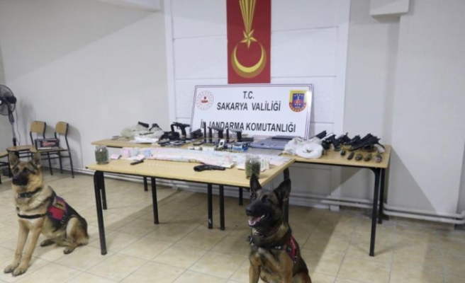 Sakarya'da uyuşturucu operasyonu: 11 gözaltı