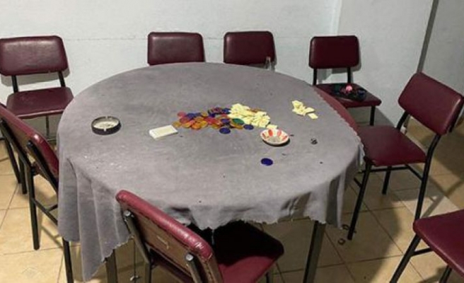 Tekirdağ'da bir evde kumar oynayan 25 kişiye para cezası