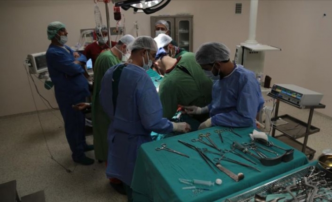 Türk hekimler Suriye'de 2 günde 40 başarılı ameliyata imza attı