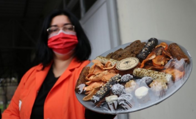 Yalova'da kadın girişimci kooperatifi kivi ve hurmadan pestil üretiyor