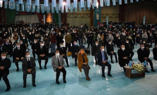 Bakan Varank, Kocaeli'de “Başiskele Belediyesi 74 Hizmet Aracı Teslim Töreni“ne katıldı