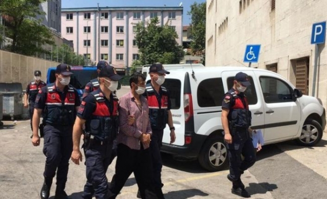Bursa'da bıçaklı kavgada bir kişi ağır yaralandı